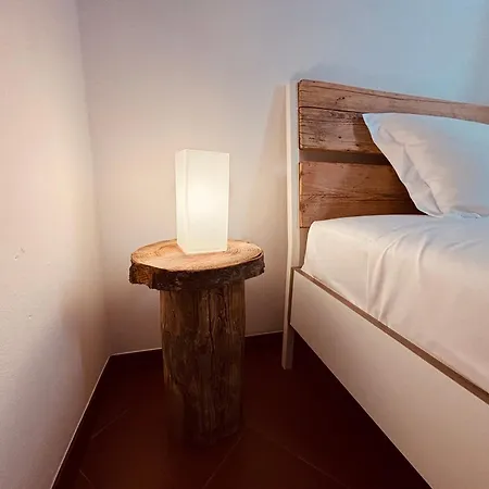 Bed and Breakfast Capitolium Ad *